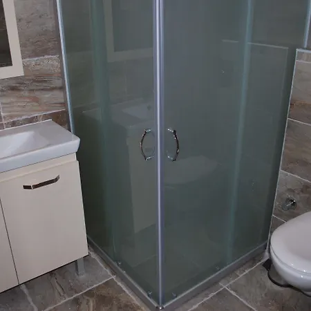 Funda מלון גוג'ק