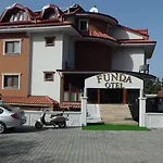 Funda ホテル
