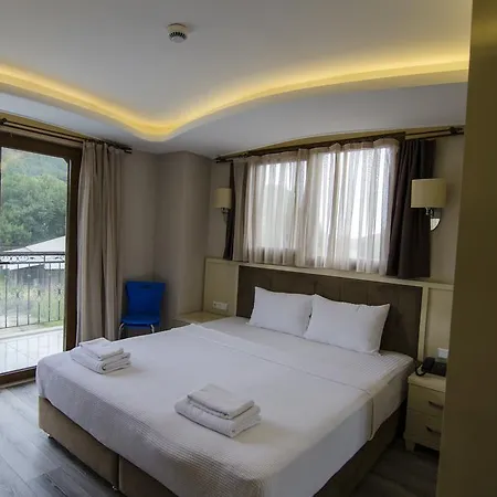 Funda Hotell 3*